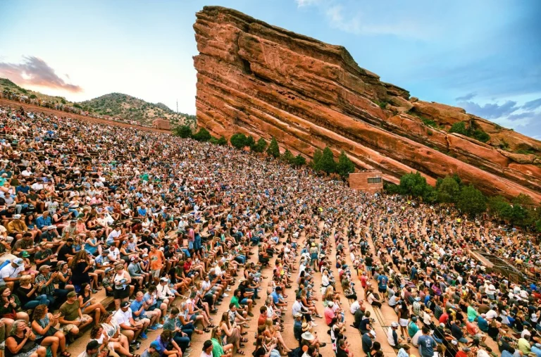 Red Rocks Shuttle: A Comfortable Way to Reach Red Rocks Amphitheater
